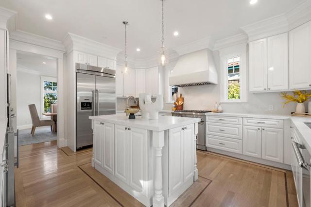 1425 Benito Avenue, Burlingame CA: https://media.crmls.org/mediaz/1d74e623-7d87-43ce-a732-ad5bec4dca5a.jpg