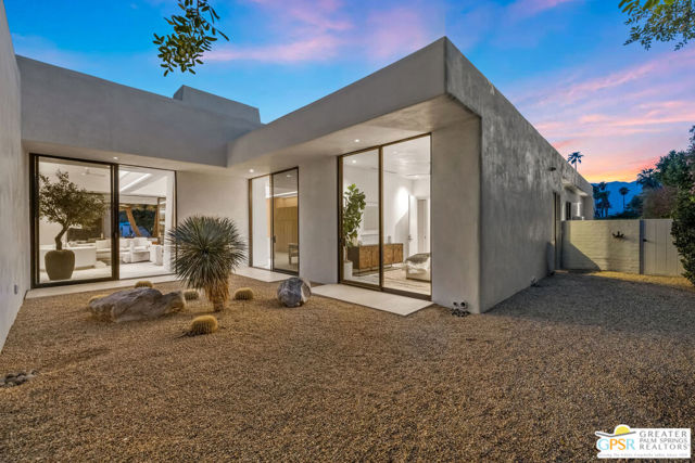 71000 Tamarisk Lane, Rancho Mirage CA: https://media.crmls.org/mediaz/1d7643e1-276d-403f-9f6a-744ccf2ab8c7.jpg