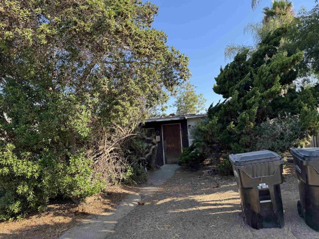 4356 Milton St, San Diego CA: https://media.crmls.org/mediaz/1d7706b5-2b08-45e4-86de-112c0182f6d3.jpg