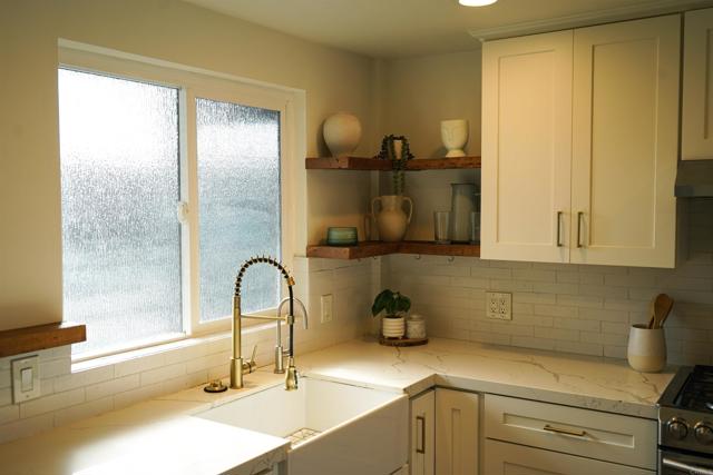 5027 Santa Monica Avenue, San Diego CA: https://media.crmls.org/mediaz/1d77f2df-fe34-45aa-83d4-89cbffa2a090.jpg