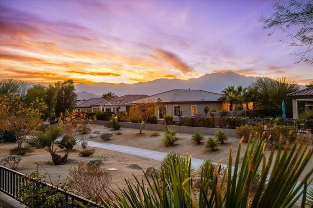 104 Barolo, Rancho Mirage CA: https://media.crmls.org/mediaz/1d78b95b-f556-4f59-9846-0d4d476798f2.jpg