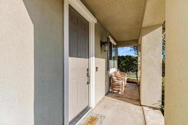 9565 Grande Drive, Gilroy CA: https://media.crmls.org/mediaz/1d798c30-bb06-4caa-8d58-22fc07ca9dc7.jpg