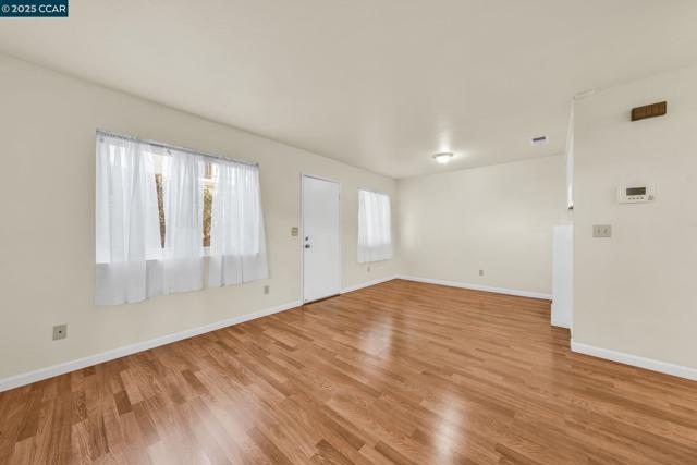 3641 Clayton Rd, Concord CA: https://media.crmls.org/mediaz/1d799ce0-9ebf-4bf1-9768-54645bdab82a.jpg