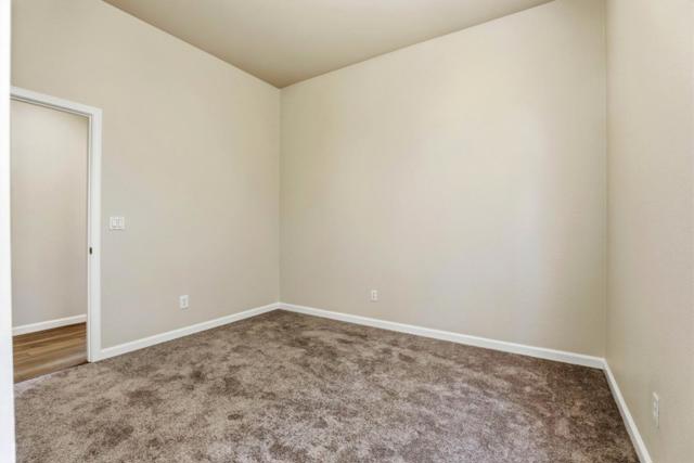 Image 24 of 44 For 631 Elm Avenue