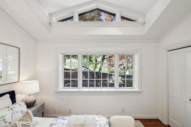 138 Bolivar Lane, Portola Valley CA: https://media.crmls.org/mediaz/1d7ba901-6cc4-4123-a7d9-a3ff77309627.jpg