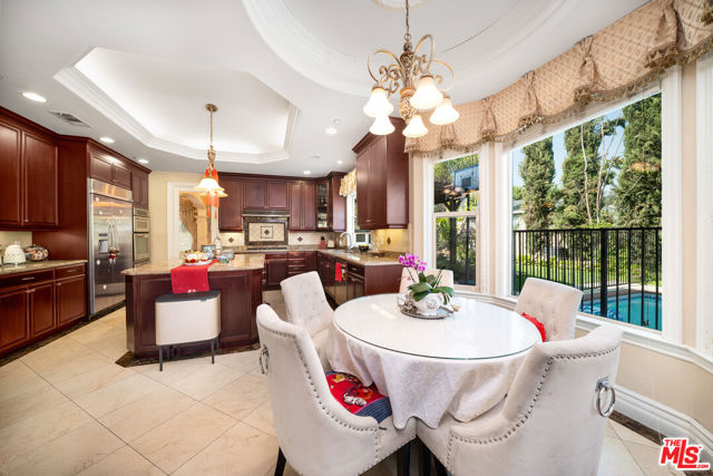 1036 Louise Avenue, Arcadia CA: https://media.crmls.org/mediaz/1d7bfb26-3357-46f3-86f8-0160ce6fba8e.jpg