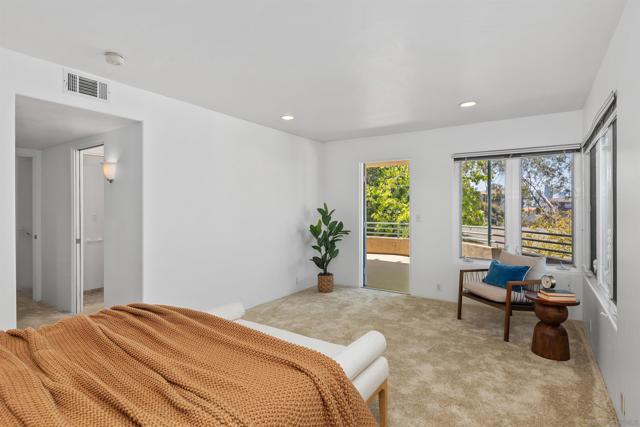 405 W Nutmeg St, San Diego CA: https://media.crmls.org/mediaz/1d7c46cc-97c8-4bab-af0f-945dcab369fd.jpg