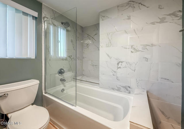 1251 Buckingham Drive, Thousand Oaks CA: https://media.crmls.org/mediaz/1d7c8dff-207c-4c09-abe2-248d27789000.jpg