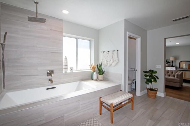 Detail Gallery Image 41 of 50 For 1573 Cypress Creek Ct, Vista,  CA 92084 - 3 Beds | 2/1 Baths