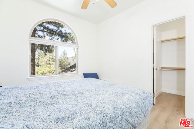 1712 Woodland Drive, Pine Mountain Club CA: https://media.crmls.org/mediaz/1d7e9da0-7659-40b9-8e2e-593a60a8b0e8.jpg
