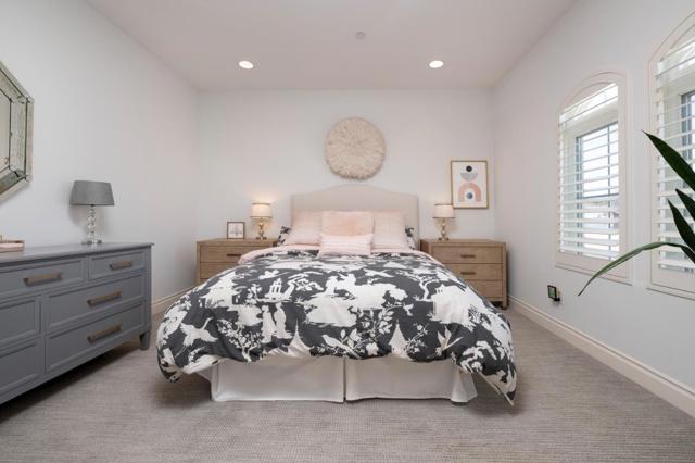 Image 16 of 35 For 1137 Paloma Avenue A