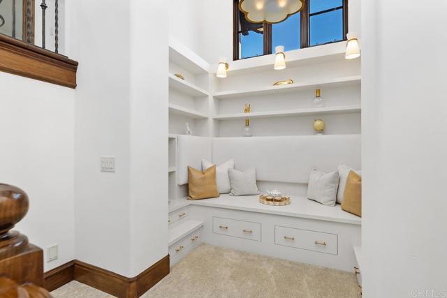 5015 Rancho Quinta Bend, San Diego CA: https://media.crmls.org/mediaz/1d7f0f49-b00a-4969-bdcb-c3ac9b0cd535.jpg