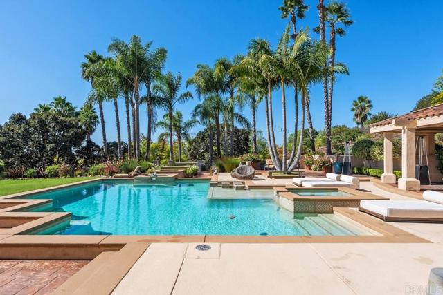 7345 Vista Rancho Ct, Rancho Santa Fe CA: https://media.crmls.org/mediaz/1d7f54fa-0a74-418d-8b47-eb356b67b38e.jpg