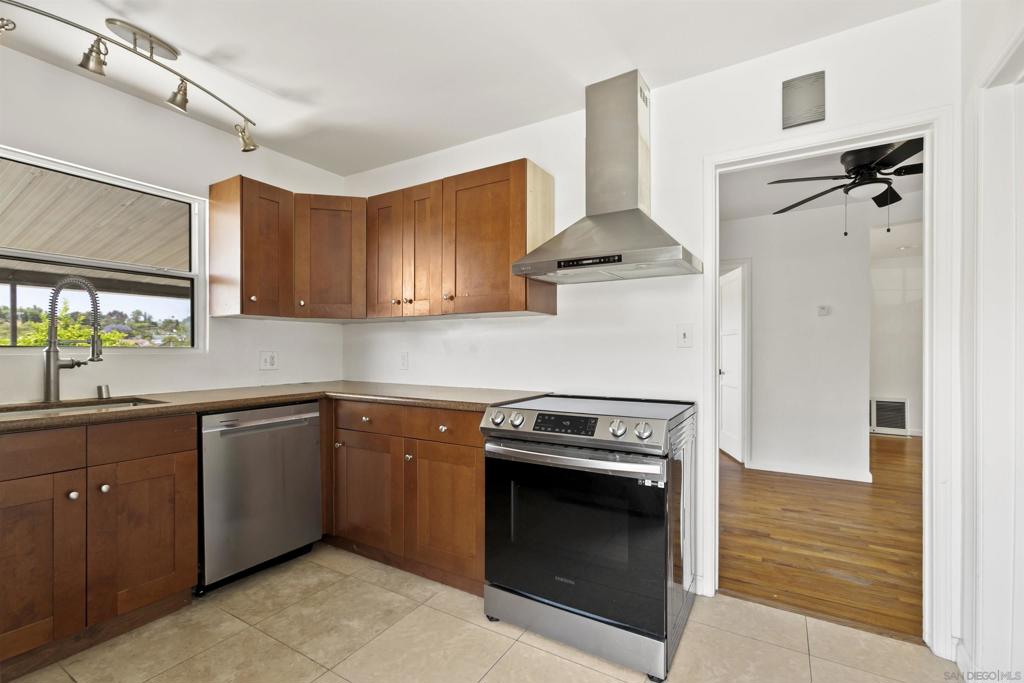 1936 Parrot St - photo 7
