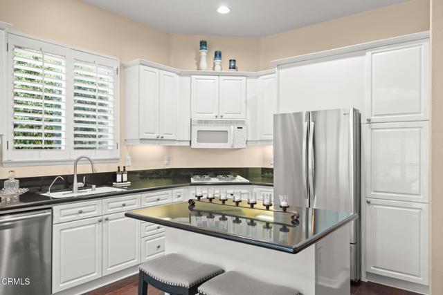 985 Corte Augusta, Camarillo CA: https://media.crmls.org/mediaz/1d8113f2-55ee-4660-baa4-8607f0dba3c9.jpg