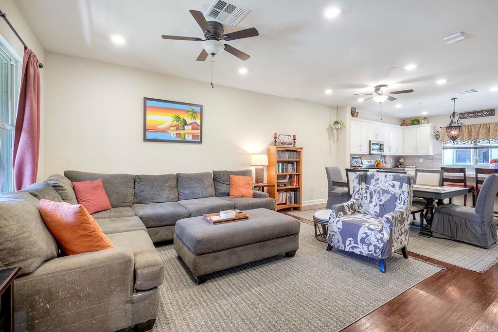 1576 Castillo Way - photo 4