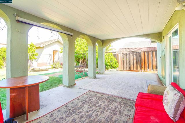 37 Wharf Dr, Bay Point CA: https://media.crmls.org/mediaz/1d822eea-845d-4c4f-9350-951c576f823a.jpg