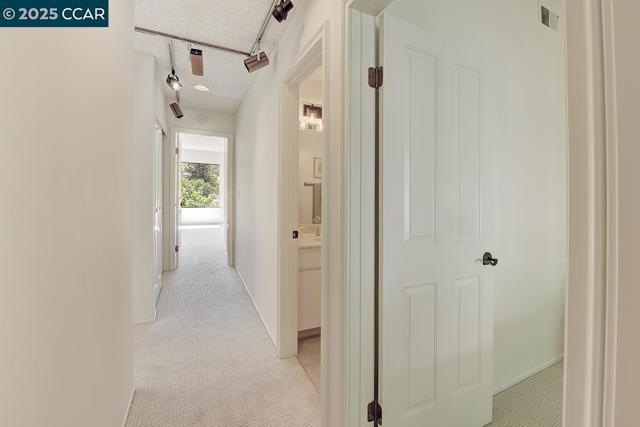 3244 Terra Granada Dr, Walnut Creek CA: https://media.crmls.org/mediaz/1d824d40-27cc-410a-8531-915397256fa9.jpg