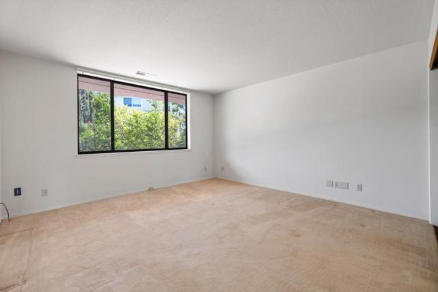 1091 Valley View Court, Los Altos CA: https://media.crmls.org/mediaz/1d82e48f-4213-49b2-93e8-d3dbc2b14ae0.jpg