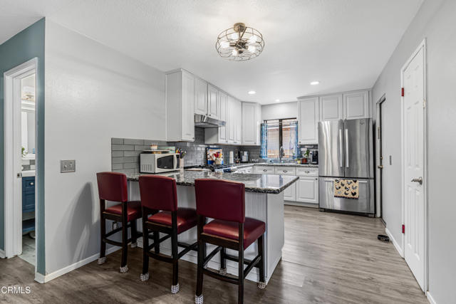 Detail Gallery Image 7 of 38 For 232 Prospect St, Oak View,  CA 93022 - 3 Beds | 2 Baths