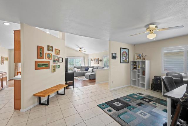 Detail Gallery Image 17 of 29 For 1213 Bitterbush Ln, El Cajon,  CA 92019 - 3 Beds | 2 Baths