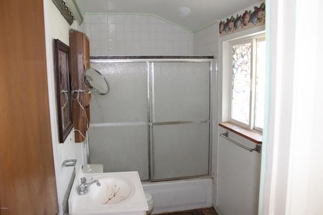 2658 Fallon Circle, Simi Valley CA: https://media.crmls.org/mediaz/1d84bf0b-cfc0-4ea1-9a3a-e6d068f46033.jpg