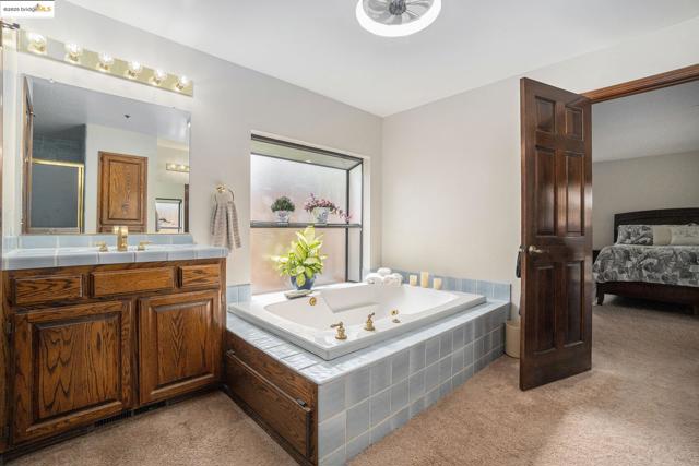 3622 Delancey Ln, Concord CA: https://media.crmls.org/mediaz/1d85be69-f9ee-4d64-9e0d-96d2f5b2fb50.jpg