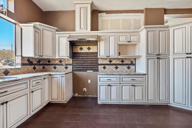 22-Kitchen