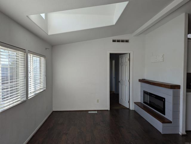 Detail Gallery Image 2 of 61 For 351 E Bradley Ave #135,  El Cajon,  CA 92021 - 3 Beds | 2 Baths