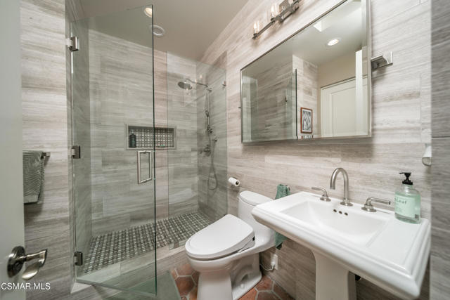1451 E La Loma Avenue, Somis CA: https://media.crmls.org/mediaz/1d865b2e-ab32-48f0-a622-73ef257756e1.jpg