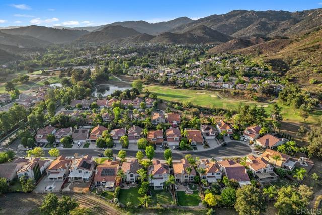 3071 Sprucewood Ln, Escondido CA: https://media.crmls.org/mediaz/1d86646b-a230-4e25-9d47-2fd92da36d70.jpg