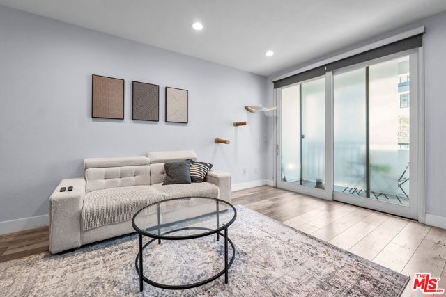 1234 Wilshire Boulevard, Los Angeles CA: https://media.crmls.org/mediaz/1d866910-b30a-4158-a999-2685a8b4aa39.jpg