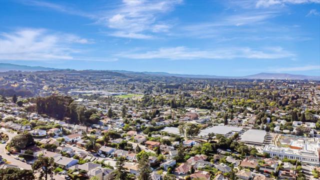 241 42nd Avenue, San Mateo CA: https://media.crmls.org/mediaz/1d867273-8fcc-4752-a77f-72d0e9c6edb3.jpg