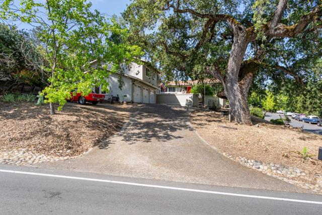 16795 Jackson Oaks Drive, Morgan Hill CA: https://media.crmls.org/mediaz/1d868887-07df-4a8b-a3ce-c058fb4e9b59.jpg