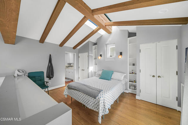 1451 E La Loma Avenue, Somis CA: https://media.crmls.org/mediaz/1d875fb0-0cb7-445c-b5b0-79d4cf81ae14.jpg