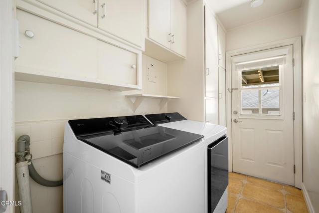 Detail Gallery Image 28 of 56 For 2444 N Parish Pl, Burbank,  CA 91504 - 3 Beds | 1 Baths