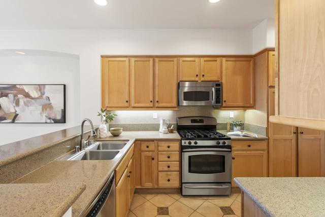 1215 HIGHBLUFF, San Marcos CA: https://media.crmls.org/mediaz/1d88ae1c-d75a-4904-9009-9ad3480b7e1e.jpg