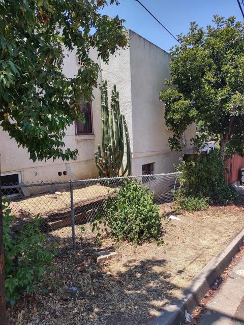 1843 E 16Th Street, National City CA: https://media.crmls.org/mediaz/1d8a7b0d-d5c8-4438-b185-64c810ff57a9.jpg