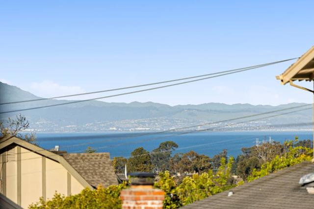 1425 Benito Avenue, Burlingame CA: https://media.crmls.org/mediaz/1d8a8d01-1713-4896-bdc0-9f1c23d9ae78.jpg