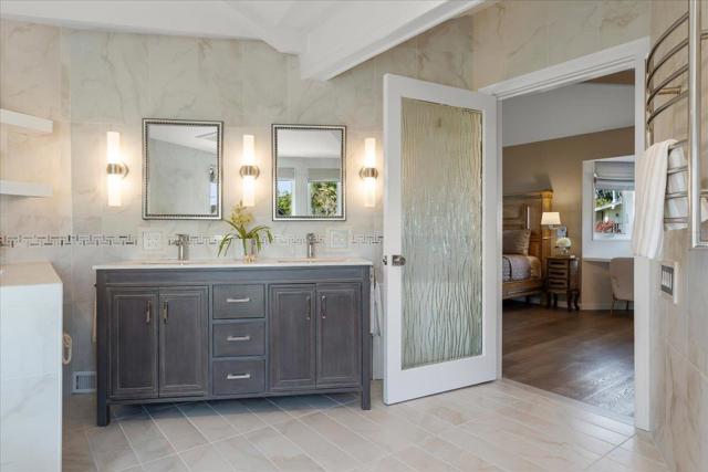 433 Seaview Drive, Aptos CA: https://media.crmls.org/mediaz/1d8acfbc-b057-4418-86a7-3957afbc0953.jpg