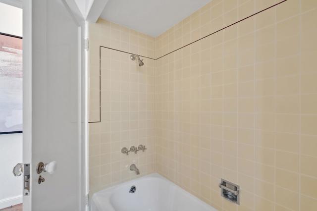 206 Frances Lane, Redwood City CA: https://media.crmls.org/mediaz/1d8b46a2-3845-4131-9c5d-8d3d4dc72945.jpg