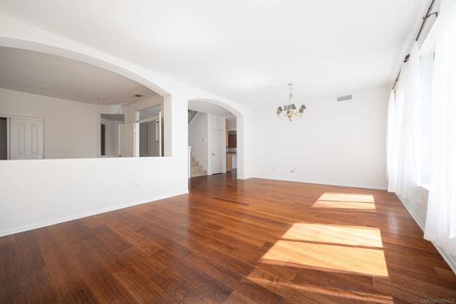 Image 13 of 35 For 3682 Torrey View Ct