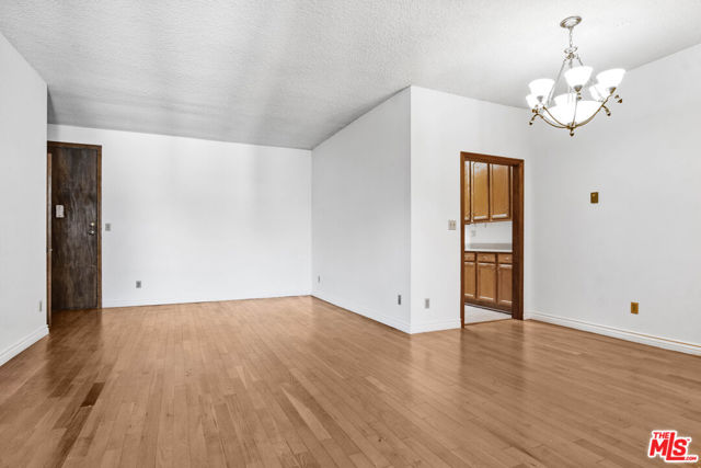 6150 Buckingham, 311 photo 8