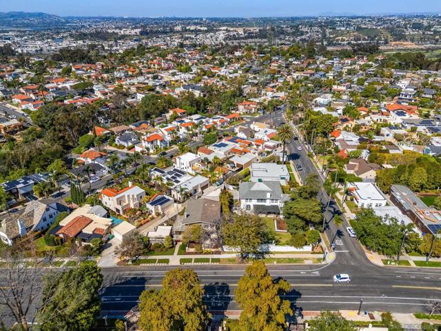 Image 44 of 53 For 2124 Sunset Blvd