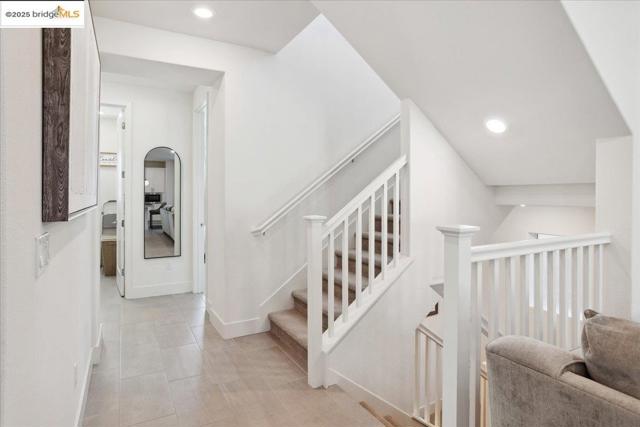 2712 Via Vicenza, San Ramon CA: https://media.crmls.org/mediaz/1d8d1b82-f46a-46de-9bad-c610aaf2121e.jpg