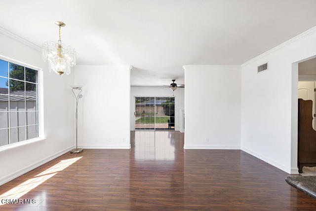 818 N Lois Avenue, Newbury Park CA: https://media.crmls.org/mediaz/1d8d9c3d-e51c-421d-9291-cf98683ffa3a.jpg