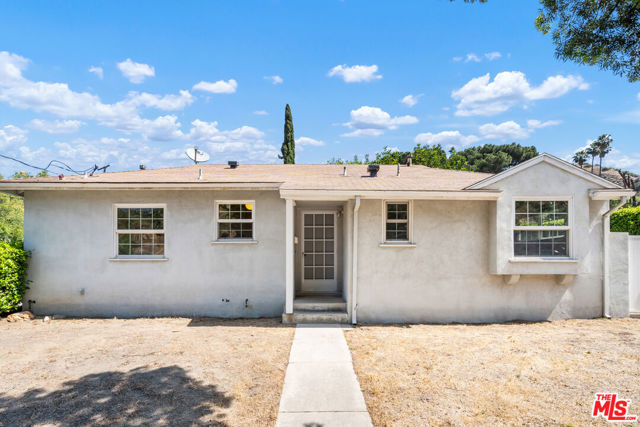 10101 Roscoe Boulevard photo 3