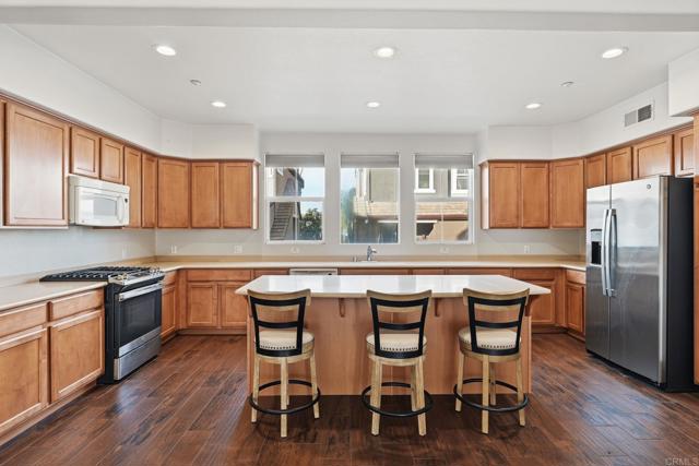 Detail Gallery Image 31 of 102 For 1504 Mirabelle Ln, Santee,  CA 92071 - 3 Beds | 3/1 Baths