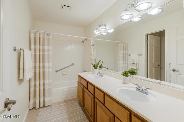 4540 Road Mill Valley Road, Moorpark CA: https://media.crmls.org/mediaz/1d92556d-62e4-4bdf-b3f6-de8d942b368f.jpg
