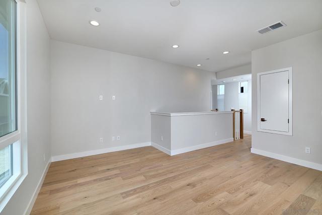 563 N Vulcan Ave, Encinitas CA: https://media.crmls.org/mediaz/1d933d30-e336-4b53-a252-356e223f8f1b.jpg